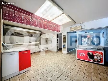 local commercial 109 m²