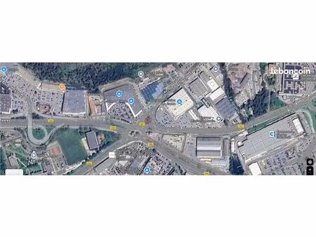 local commercial 200 à 450 m² la garde