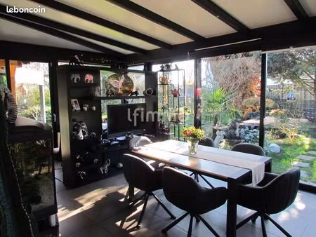 maison 7 pièces 180 m²