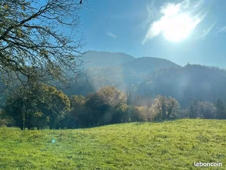 terrain 776 m² naves parmelan