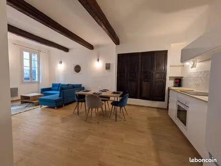 2 pièces meublé rue piétonne