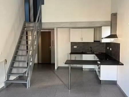 loue joli t4 en duplex