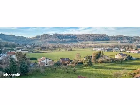 beaumont - belle mitoyenne – au calme à 5 min de la frontière – proche toutes commodités