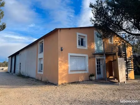 2500 local professionnel hangar 300 m2 et burureax 100 m2 84700 sorgues