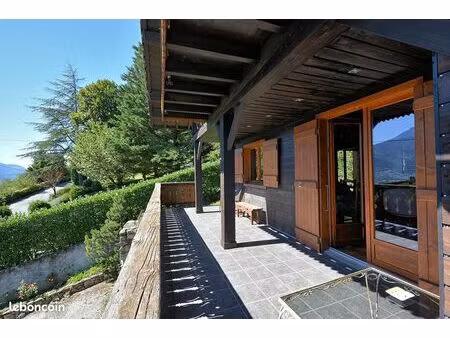 chalet 6 pièces 126 m²