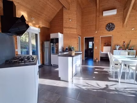 pavillon 5 pièces 93 m²