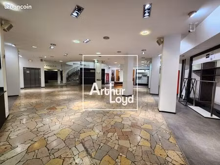 local 1200 m² belfort