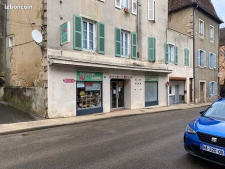 local commercial centre-ville