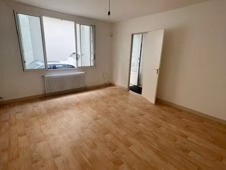 la petite maison rive droite