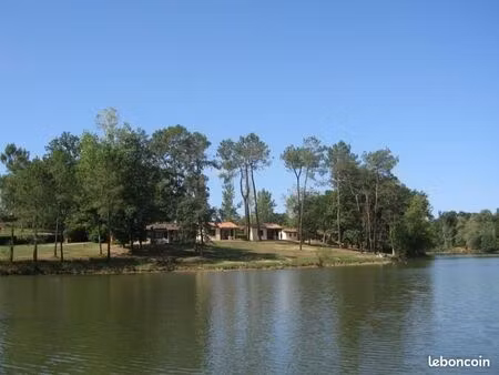 domaine avec complexe hôtelier en crédit vendeur