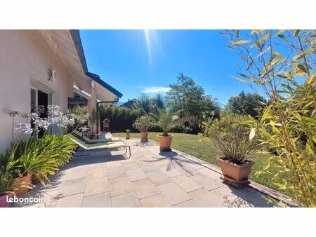 maison 6 pièces 145 m²