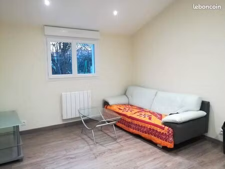 les achards t2 30m2 + jardin