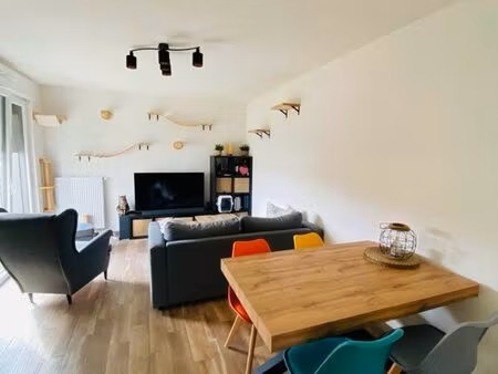 appartement 3 pièces – 59 m² – balcon – box en sous-sol – sans frais d’agence