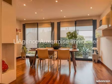 maison 5 pièces 145 m²