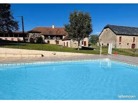 maison 11 pièces 198 m²