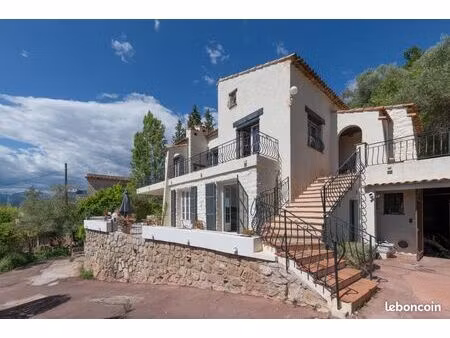 maison 6 pièces 257 m²