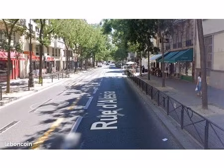 boutique 33 m² paris