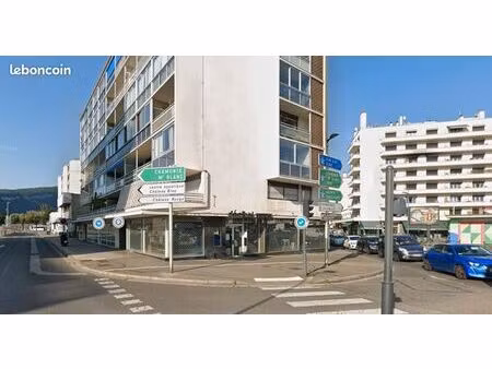 local commercial 116 m²