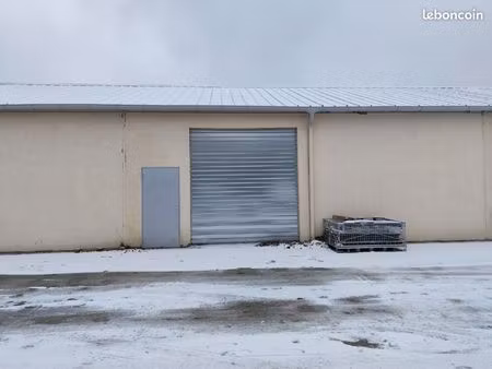 local 85 m² barberey saint sulpice