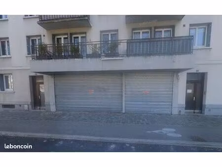 local commercial 280 m²