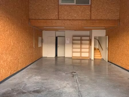 local artisanal/ commercial