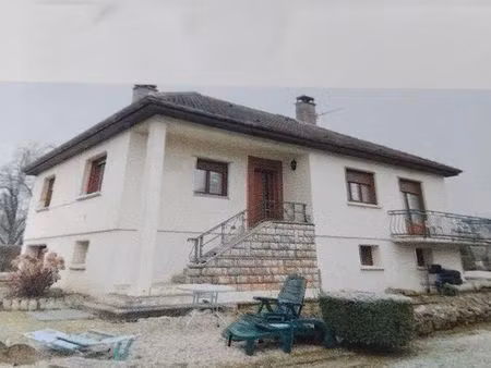 maison 6 pièces 105 m²