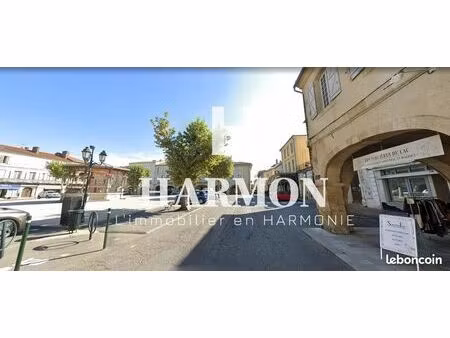 bijouterie  décoration  parfumerie 42 m² mirande