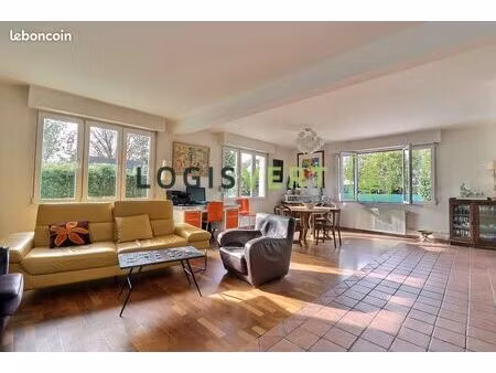 maison 6 pièces 160 m²