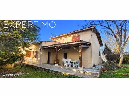 propriété 5 pièces 99 m²