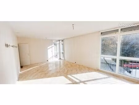 grand appartement 4 pièces de 91 m² – balcon véranda – proche forêt de fontainebleau