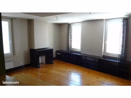 appartement t3 centre de lombez