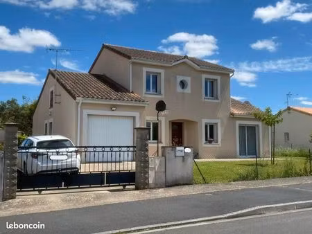 a louer maison f5  saint-benoit (86)  quartier de la hune