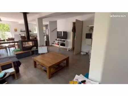 villa meublée climatisée 3 chambres+bureau