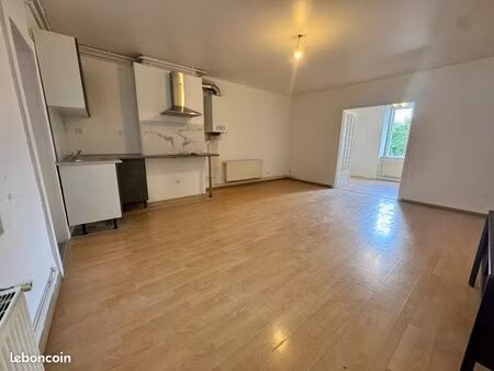 vends 5 lots dans un immeuble tous loués