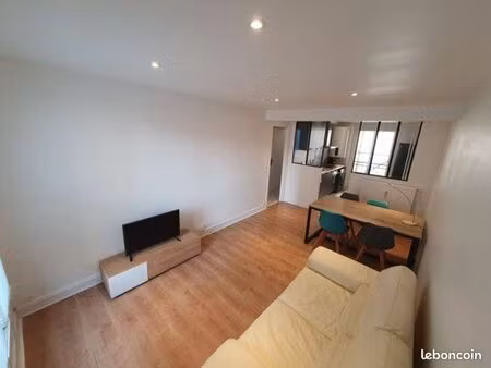 [chauffage inclus] - bel appartement rénové 43m² meublé au volcan