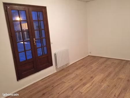 studio 25 m2 avec terrasse de 30 m2