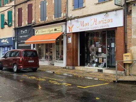 magasin à louer 82500 beaumont de lomagne