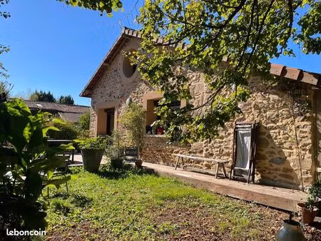 propriété 5 pièces 151 m²