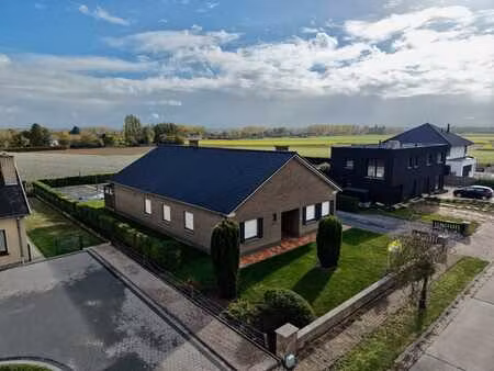 ? te koop – woning met schitterend uitzicht en veel poten...