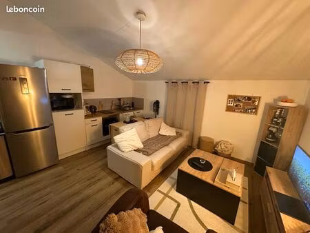 ? à louer – studio avec mezzanine entièrement rénové à bouxières-aux-dames