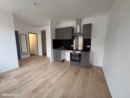 appartement 2 pièces 39m2 rdc