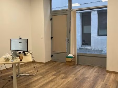 bureau refait à neuf