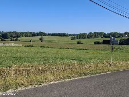 terrain 973 m² horsarrieu