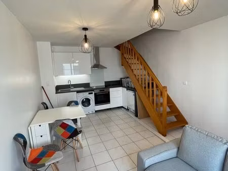 t2 duplex meublé – entierement renove – orléans centre (50m arrêt croix morin)