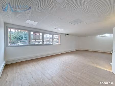 bureaux 48 m²