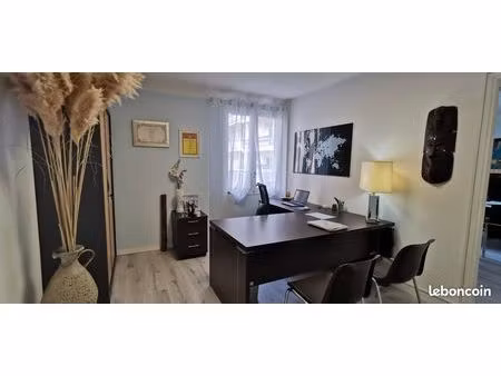 à louer –bureau professionnel de 14 m²  prêt à l’emploi