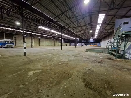 depot - entrepot 1696 m² la trinite