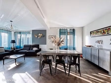 maison 6 pièces 137 m²