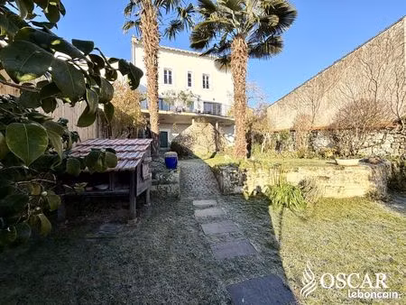 maison 9 pièces 160 m²