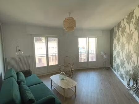 2 pièces meublé hyper centre de reims